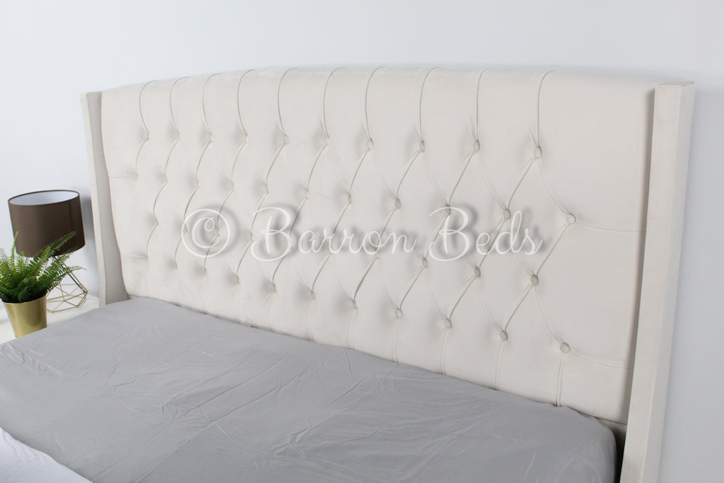 Cairo Chesterfield Wing Bed